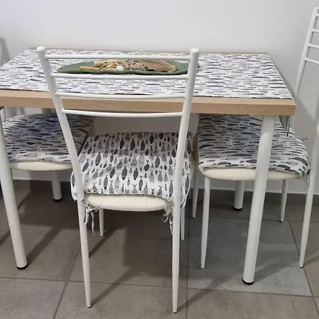 Apartamento Is Arutas *
