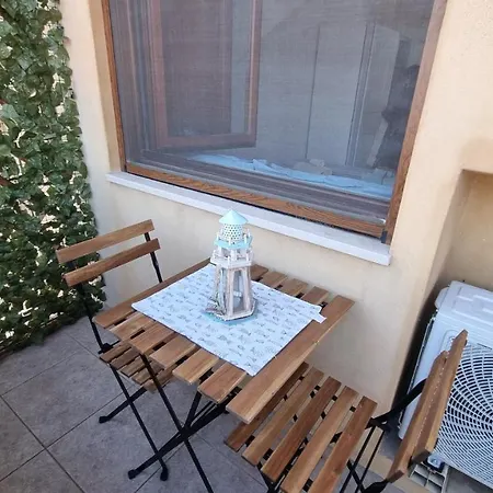 Is Arutas Lägenhet *